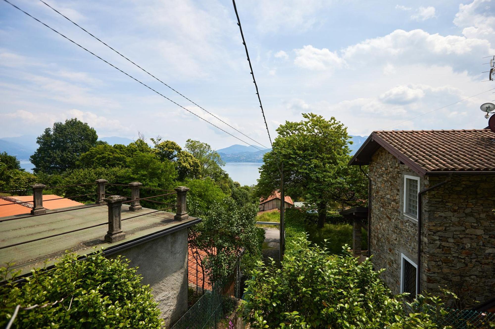 Villa Di Paese - Splendida Vista Lago Maggiore Oggebio Exteriör bild